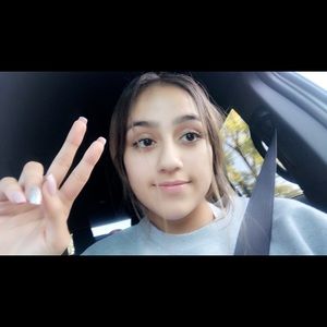 Meet your Posher, Sophia